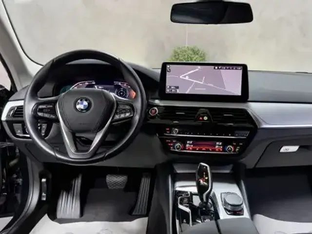 BMW 520