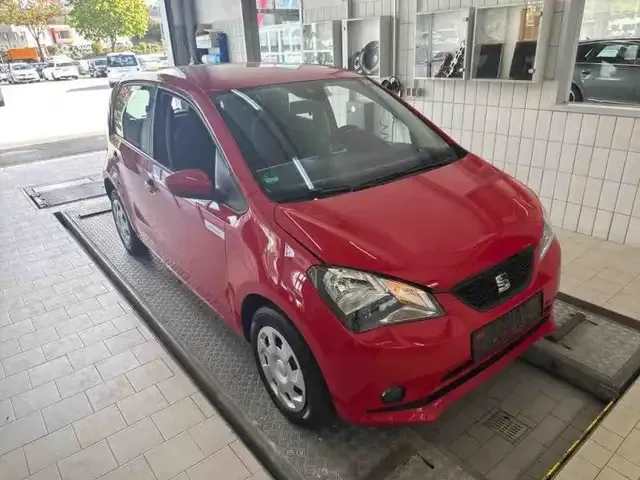 SEAT Mii
