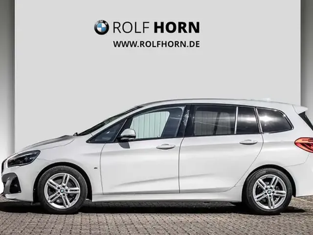 BMW 220