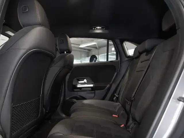 Mercedes-Benz EQA 300