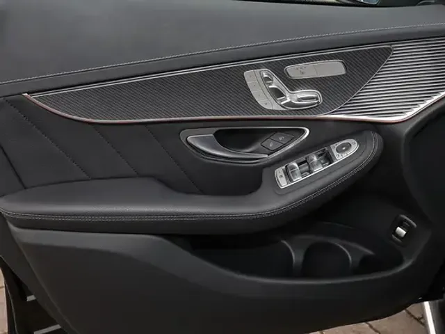 Mercedes-Benz EQC 400