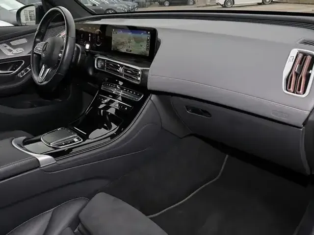 Mercedes-Benz EQC 400