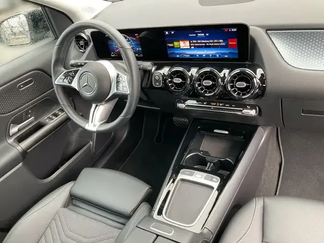 Mercedes-Benz GLA 180