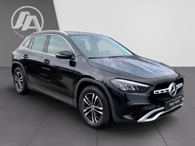Mercedes-Benz GLA 180