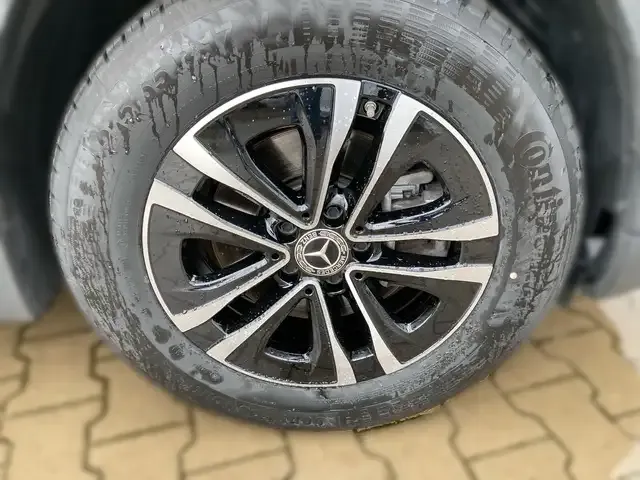 Mercedes-Benz GLA 180