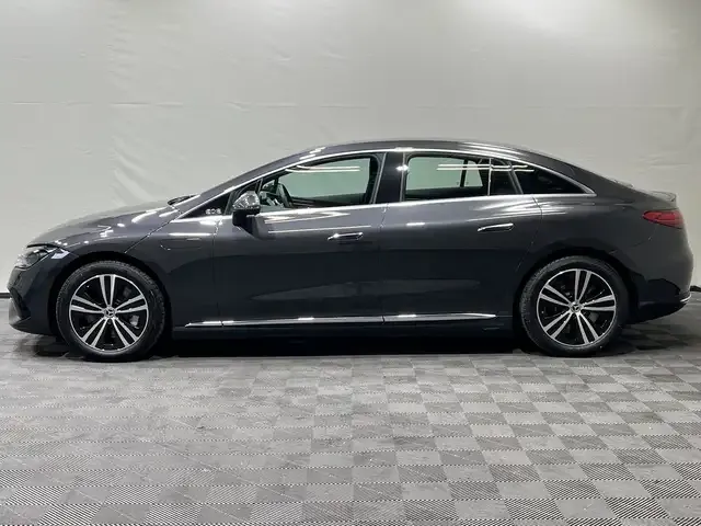 Mercedes-Benz EQE 300