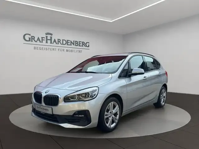 BMW 218