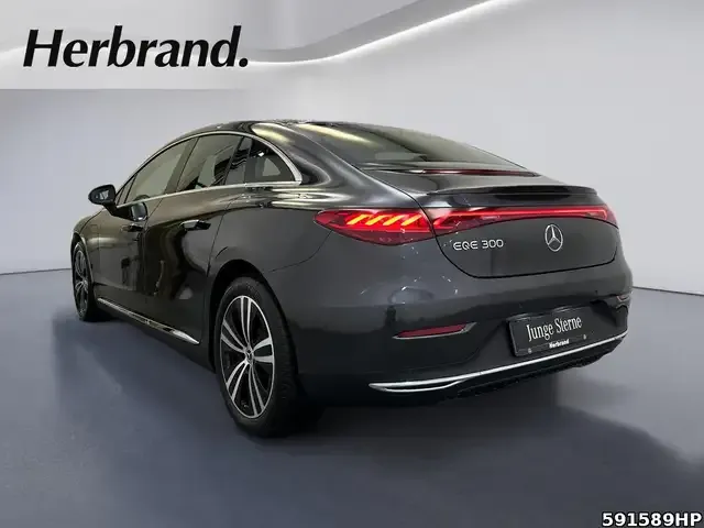 Mercedes-Benz EQE 300