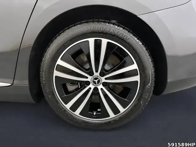 Mercedes-Benz EQE 300