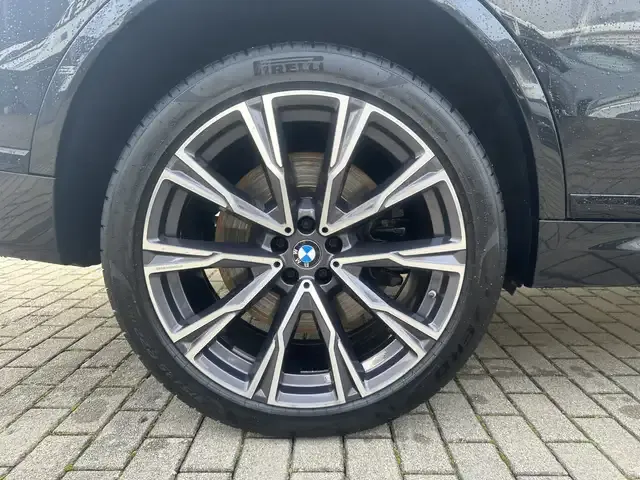 BMW X7 M