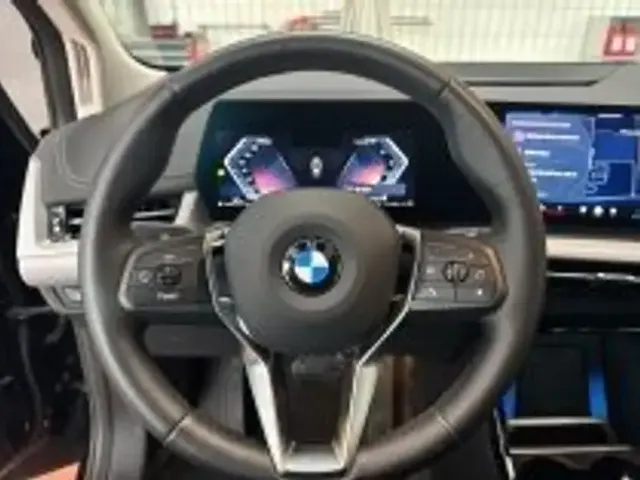 BMW 216