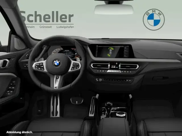 BMW 235