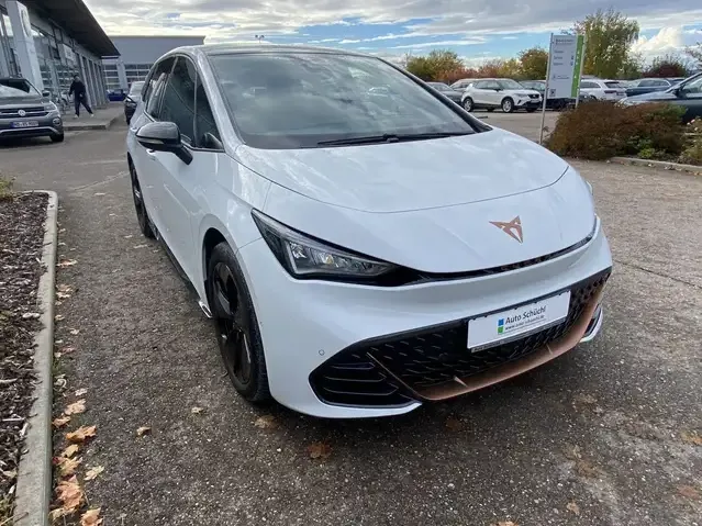 CUPRA Born