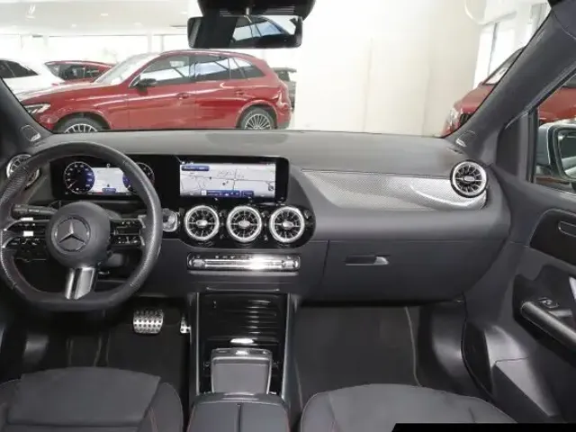 Mercedes-Benz B 200