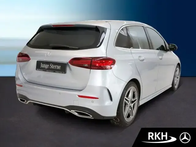 Mercedes-Benz B 200