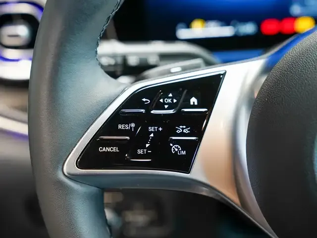 Mercedes-Benz V 220