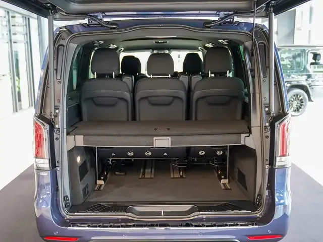 Mercedes-Benz V 220