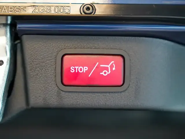 Mercedes-Benz V 220