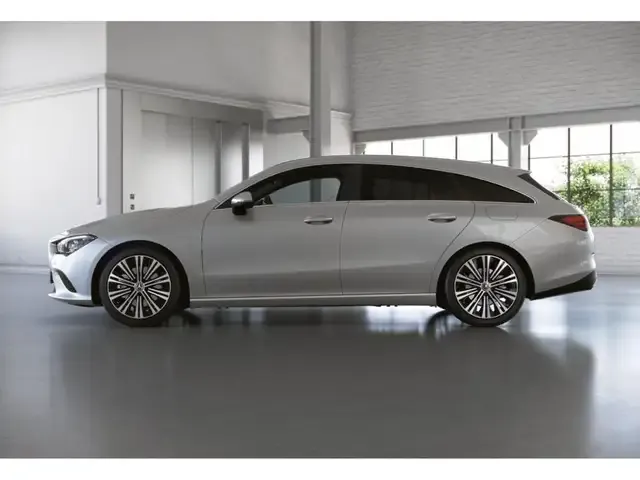 Mercedes-Benz CLA 220