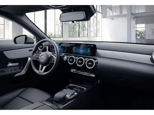 Mercedes-Benz CLA 220