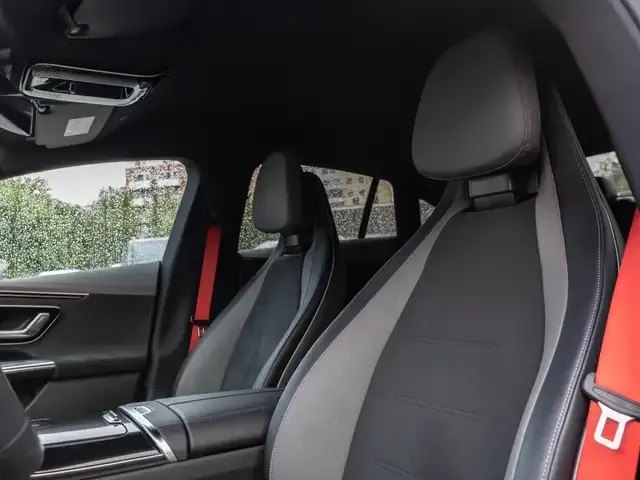 Mercedes-Benz EQE 300