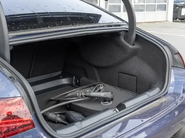 Mercedes-Benz EQE 300