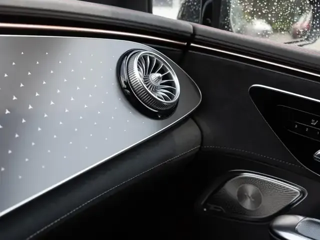 Mercedes-Benz EQE 300