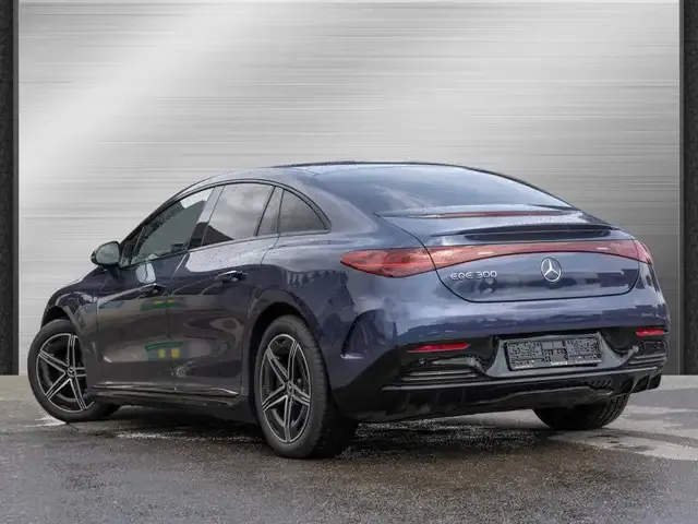 Mercedes-Benz EQE 300