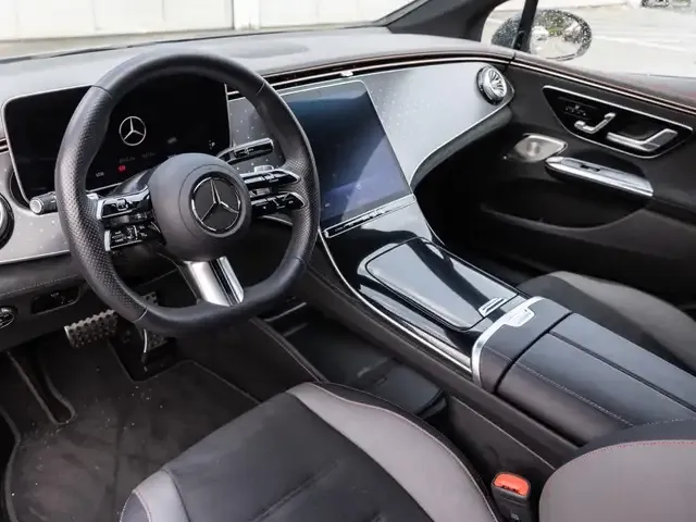 Mercedes-Benz EQE 300