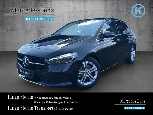 Mercedes-Benz B 220