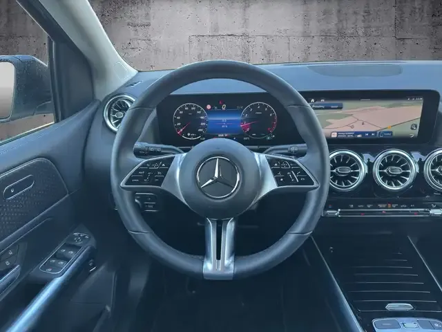 Mercedes-Benz B 220