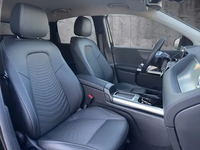 Mercedes-Benz B 220