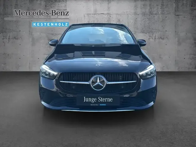 Mercedes-Benz B 220
