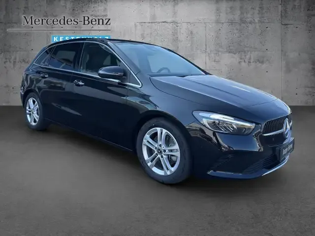 Mercedes-Benz B 220