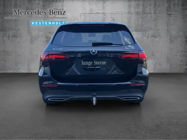 Mercedes-Benz B 220
