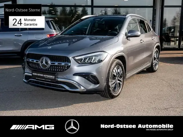 Mercedes-Benz GLA 200