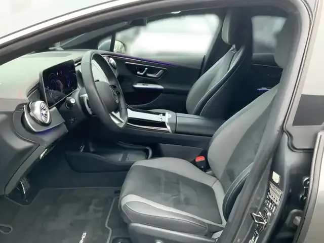 Mercedes-Benz EQE 300