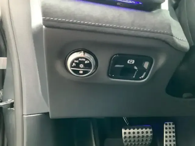 Mercedes-Benz EQE 300