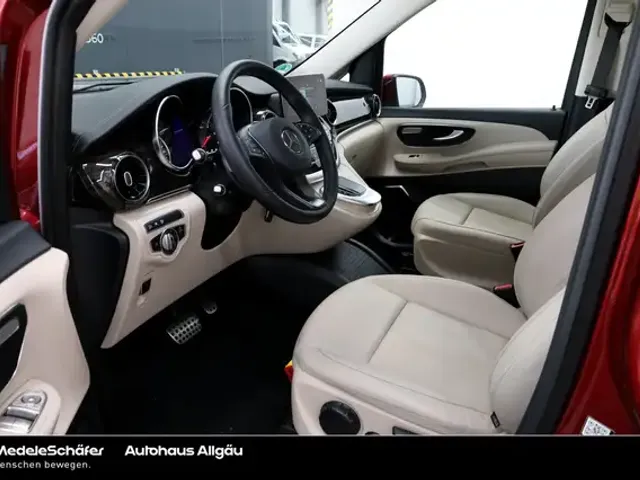 Mercedes-Benz V 250
