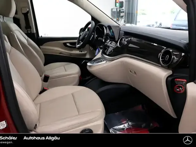 Mercedes-Benz V 250