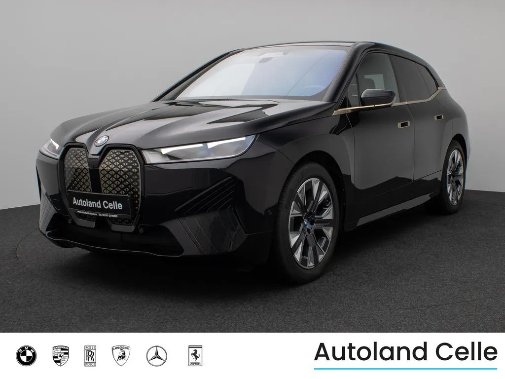 BMW iX