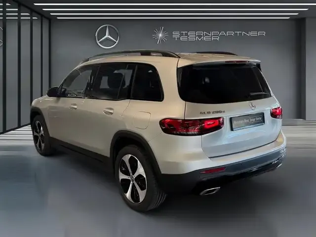 Mercedes-Benz GLB 200