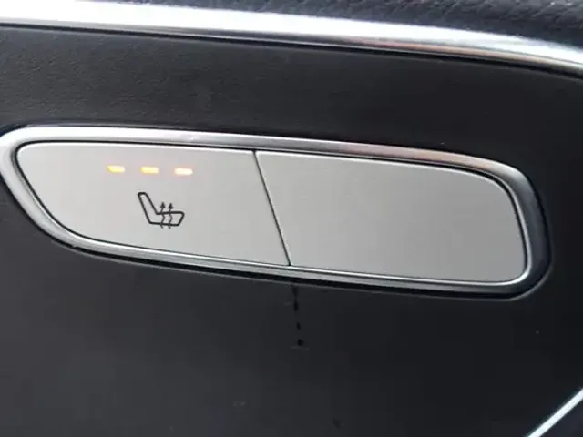 Mercedes-Benz V 220