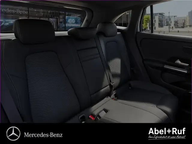 Mercedes-Benz EQA 250