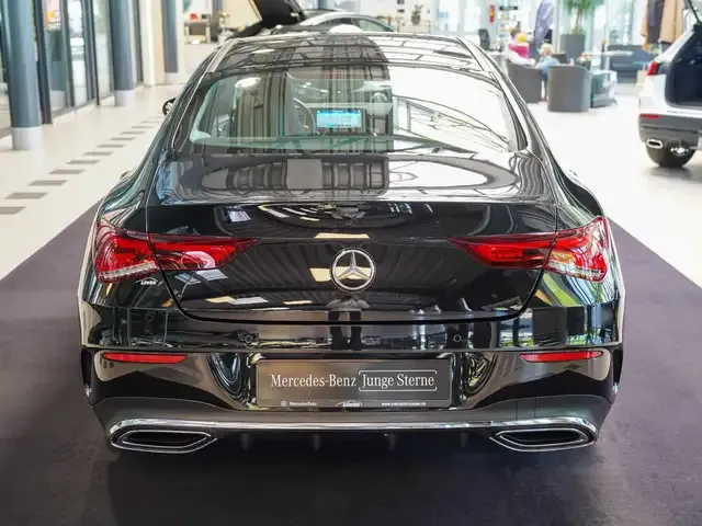 Mercedes-Benz CLA 180