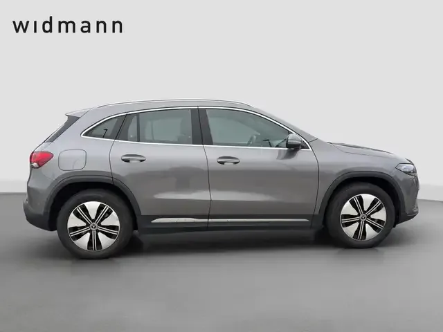 Mercedes-Benz EQA 300