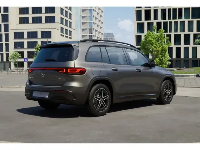 Mercedes-Benz EQB 350