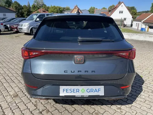 CUPRA Leon