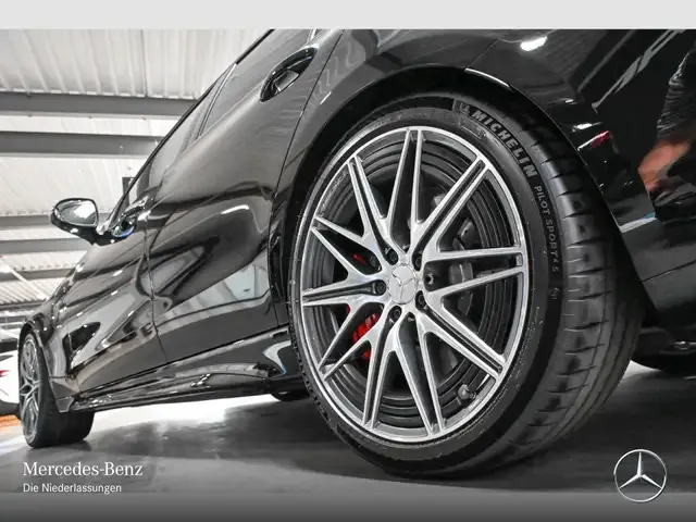 Mercedes-Benz C 63 AMG