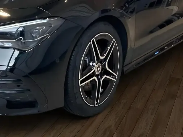 Mercedes-Benz CLA 220